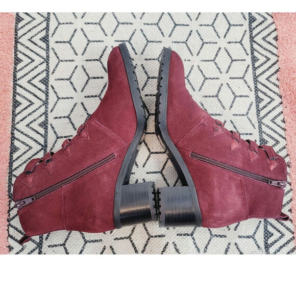 SUNDANCE BUTTONED UP CRANBERRY SUEDE BOOTIES, SZ 7/7.5 US-38/EU - Picture 7 of 16
